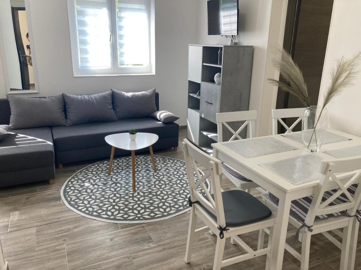 Apartmani Kekec Umag Exterior photo